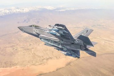 Italeri F-35A Lightning II CTOL version Beast Mode (1464)