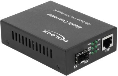 Delock Medienkonverter 10GBase-R SFP+ zu 10GBase-T RJ45 (86439) Delock Medienkonverter 10GBase-R SFP+ zu 10GBase-T RJ45 (86439)