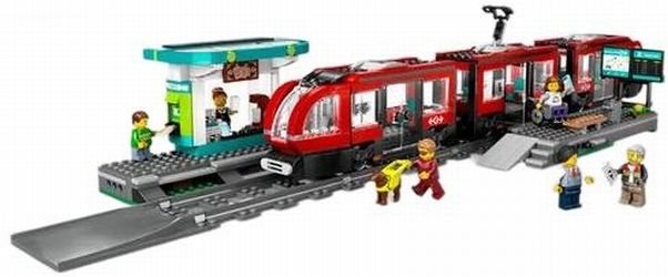 LEGO City Straßenbahn mit Haltestelle (60423)