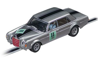 Carrera Digital 132 Mercedes-Benz 300 SEL 6.3 AMG Preis der Nationen 1970, No.11 (20031088)