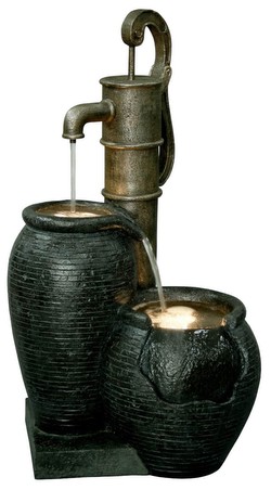 Dobar Gartenbrunnen mit Handpumpe