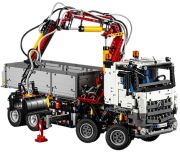 LEGO Technic Mercedes-Benz Arocs (42043)