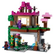 LEGO Minecraft Das Trainingsgelände (21183) LEGO Minecraft Das Trainingsgelände (21183)