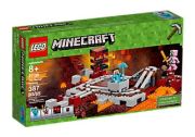 LEGO Minecraft Die Nether-Eisenbahn (21130) LEGO Minecraft Die Nether-Eisenbahn (21130)