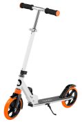 Lionelo Luca Scooter