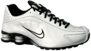 NIKE Shox R4