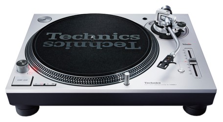 Technics SL-1200MK7