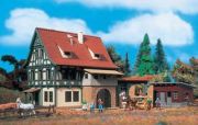 Vollmer 7715 Bauernhaus mit Scheune